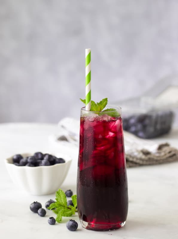 Blueberry fruit tea