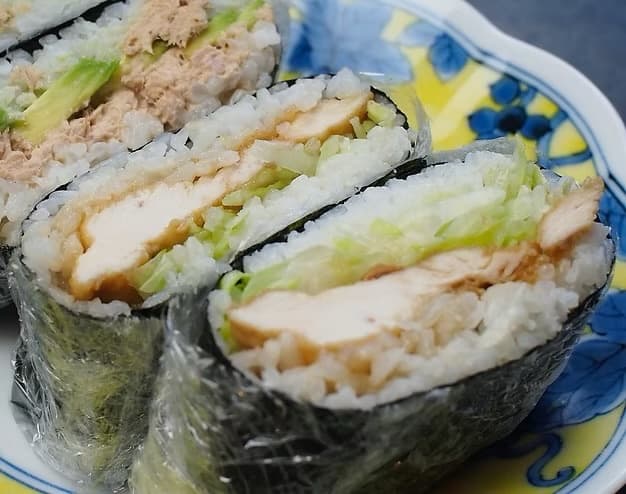 Crispy Cheesy chicken Onigiri